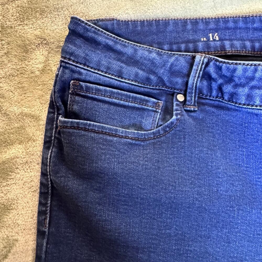 White House Black Market The Skinny Boot Jeans Dark Wash Stretch Size 14 - Picture 3 of 12